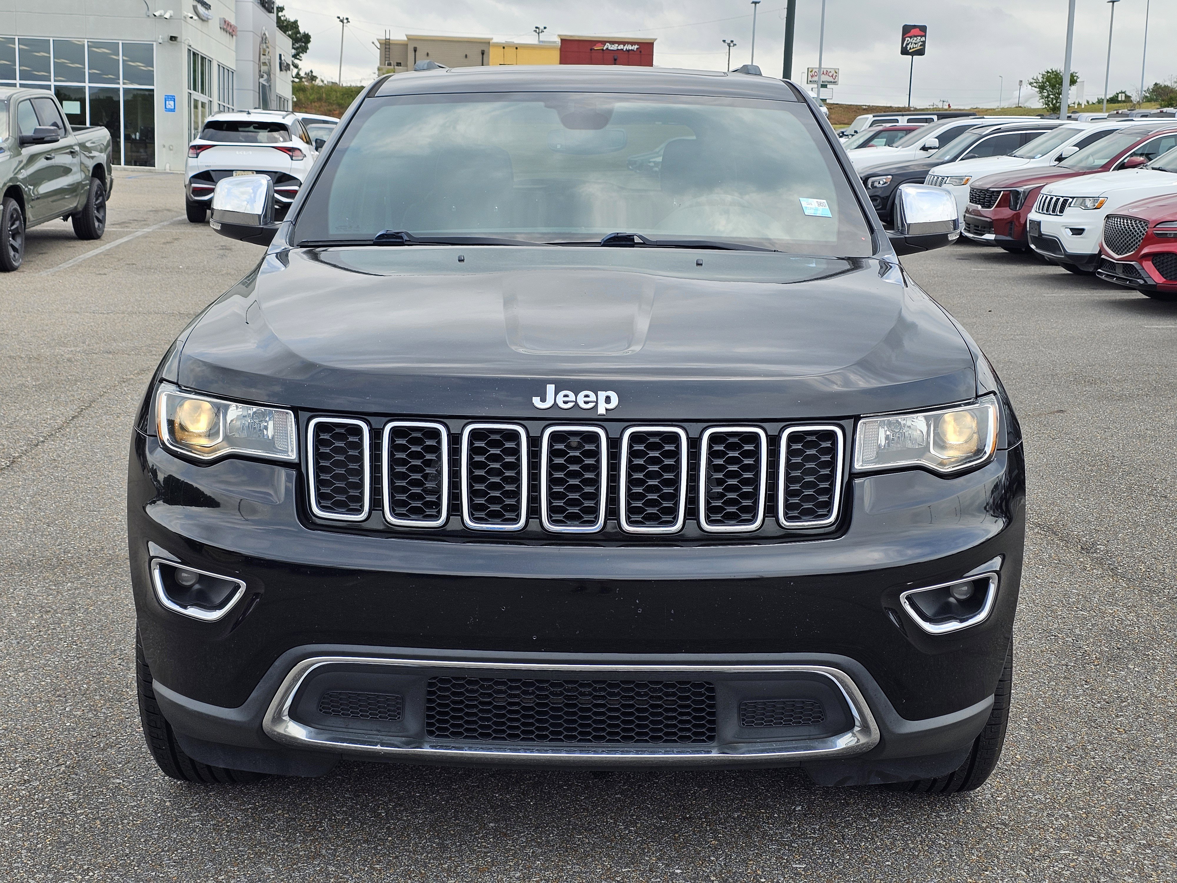Used 2021 Jeep Grand Cherokee Limited AWD/4WD image 2