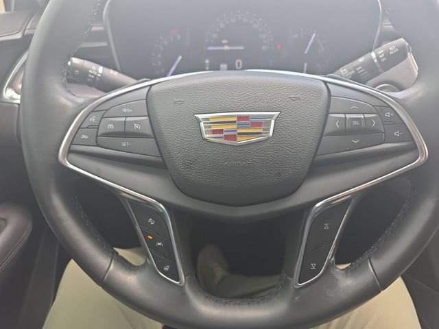 Used 2017 Cadillac XT5 Premium Luxury w/ Advanced Security Package FWD image 11