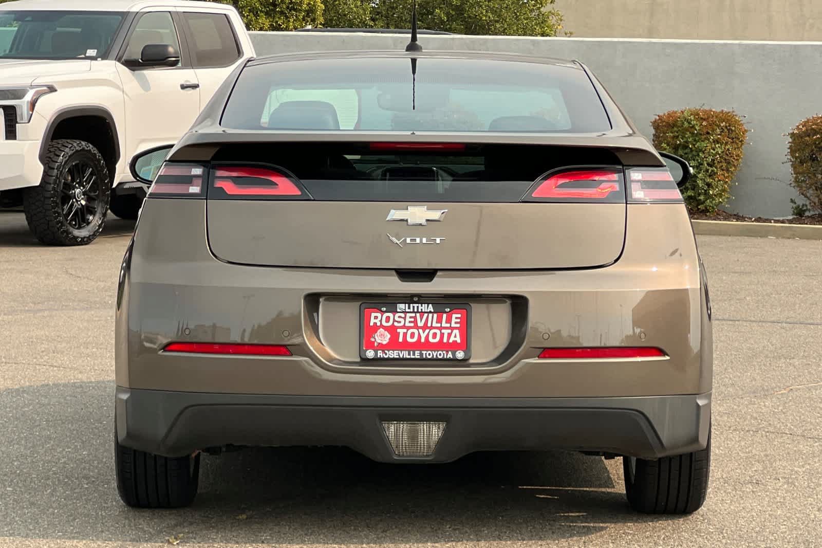 Used 2014 Chevrolet Volt Premium w/ Premium Trim Package FWD image 8