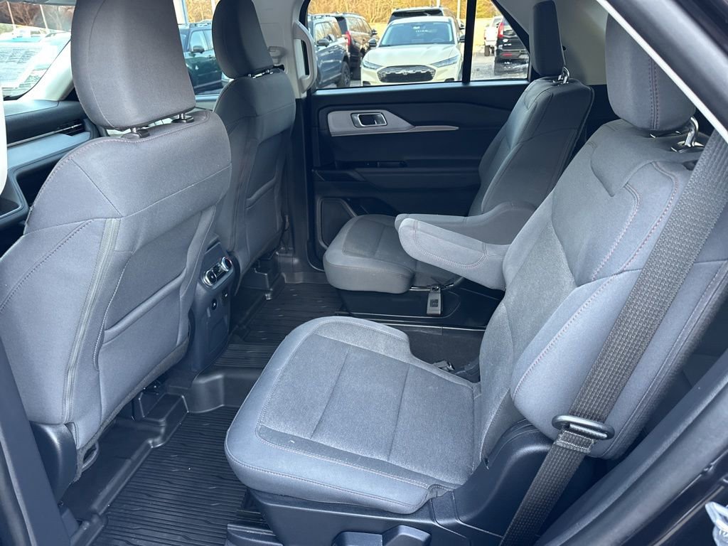 Used 2025 Ford Explorer Active image 14