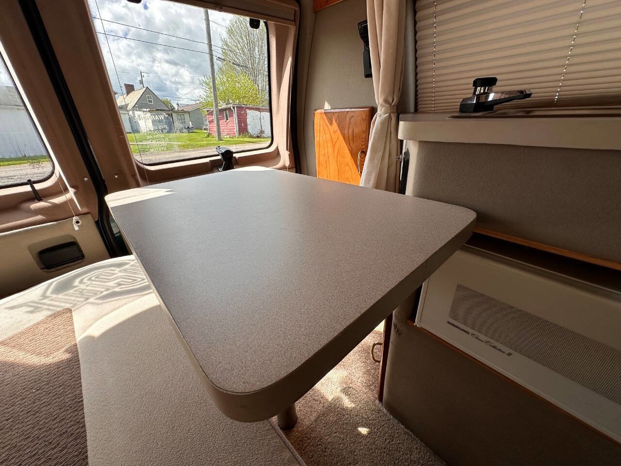 Used 1994 Ford E-150 and Econoline 150 RWD image 11