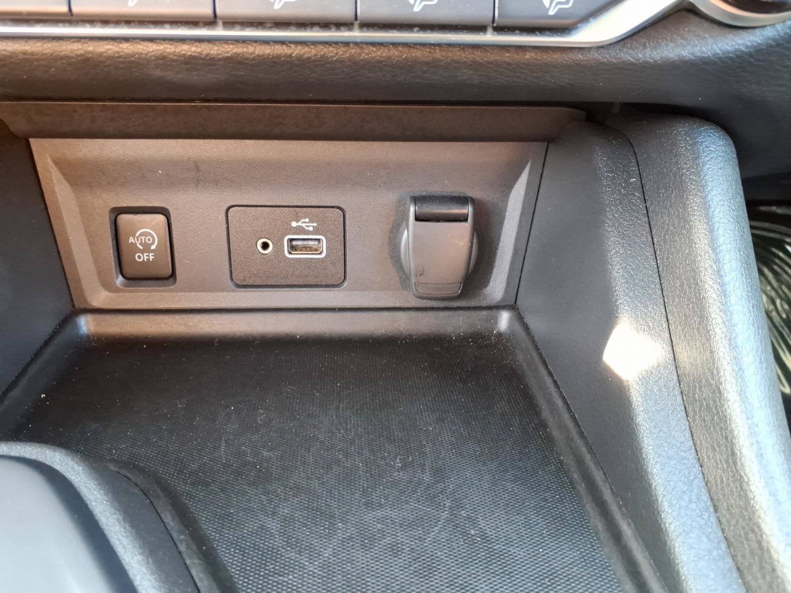 Certified 2025 Nissan Sentra S FWD image 19