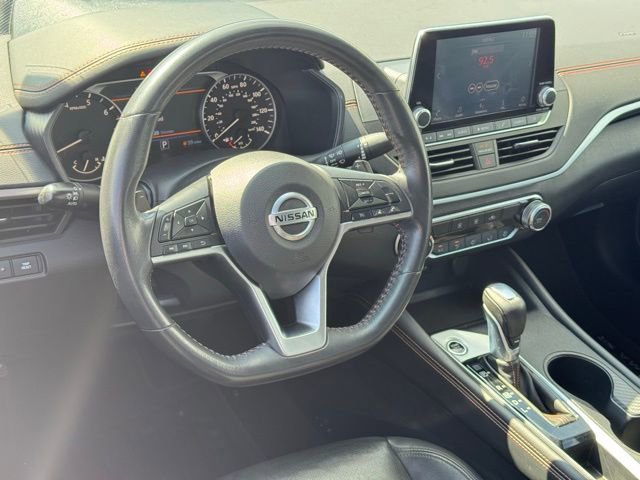 Used 2022 Nissan Altima 2.5 SR FWD image 15