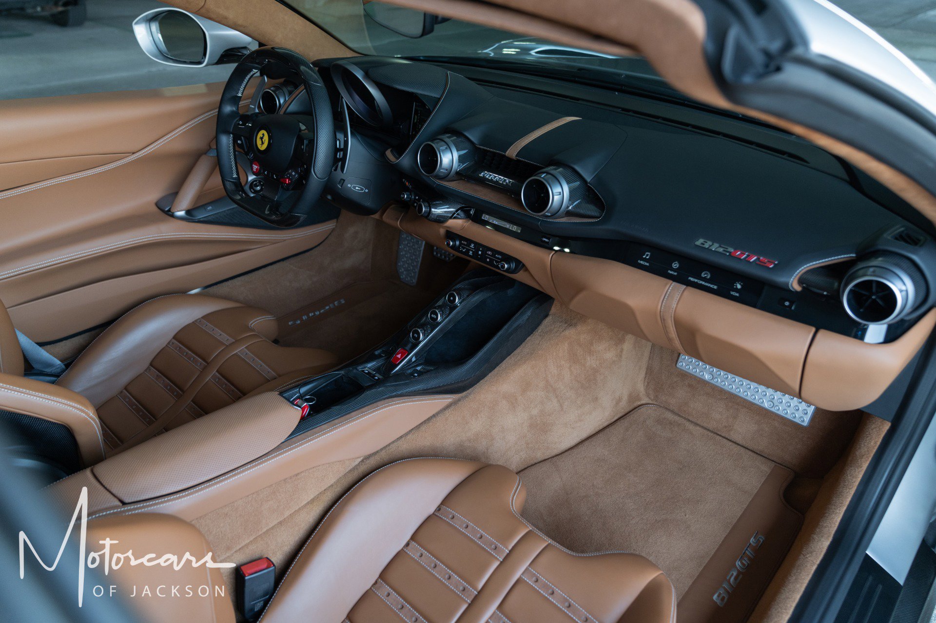 Used 2022 Ferrari 812 GTS image 31