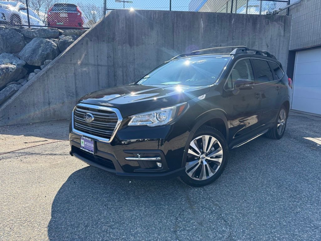 Used 2022 Subaru Ascent Limited w/ Technology Package image 1
