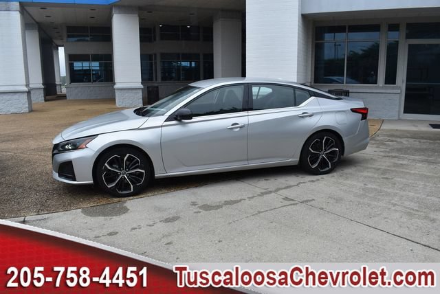 Used 2024 Nissan Altima 2.5 SR FWD image 6