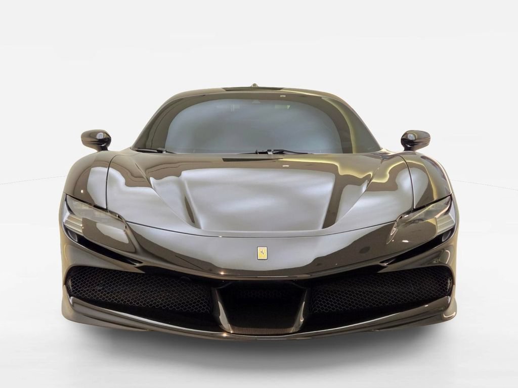 Used 2022 Ferrari SF90 Stradale AWD/4WD image 2