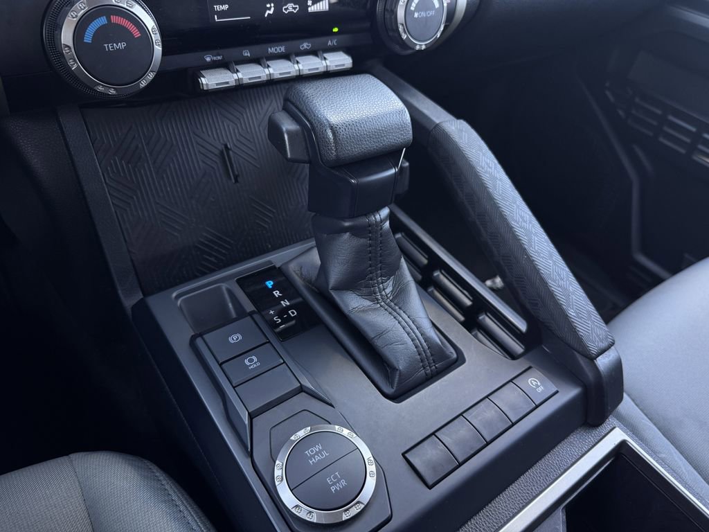 Used 2025 Toyota Tacoma SR5 RWD image 19