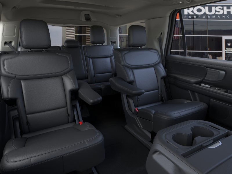 New 2025 Ford Expedition Platinum w/ Driver's Package image 11