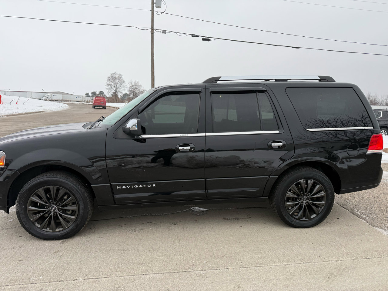 Used 2016 Lincoln Navigator Select image 8