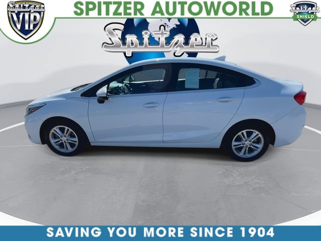 Used 2017 Chevrolet Cruze LT w/ Convenience Package FWD image 5