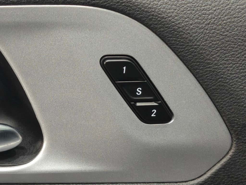 Used 2025 Chrysler Pacifica Limited image 67