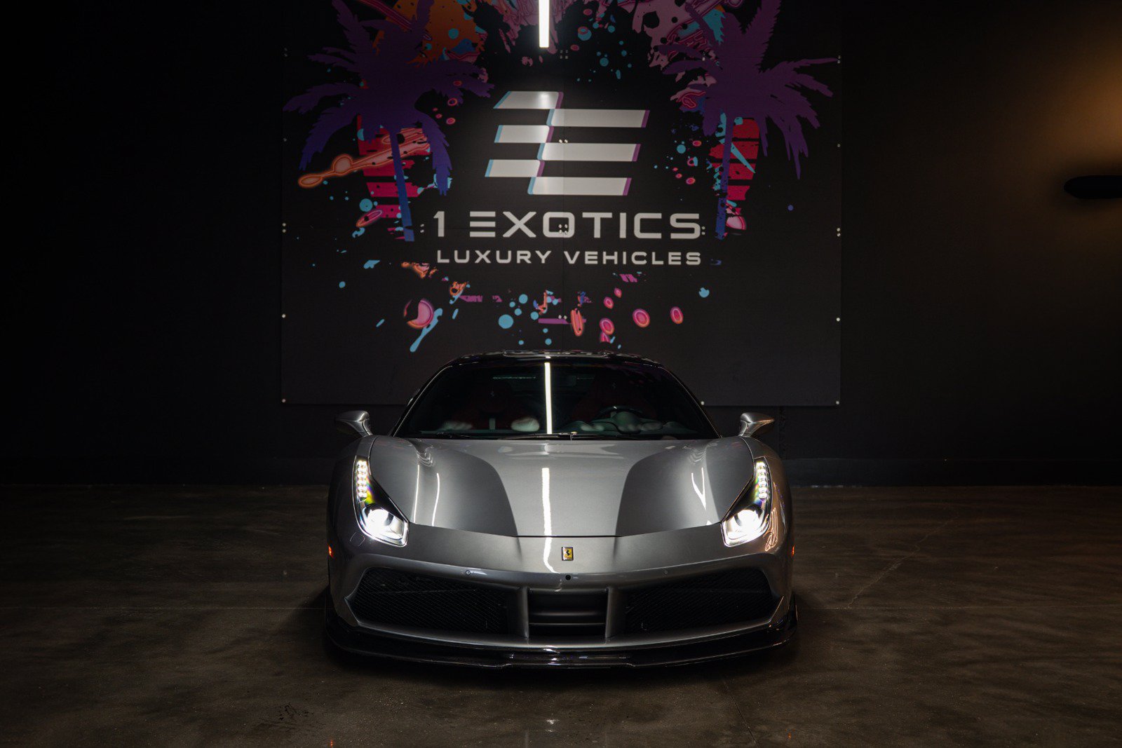 Used 2018 Ferrari 488 GTB RWD image 3