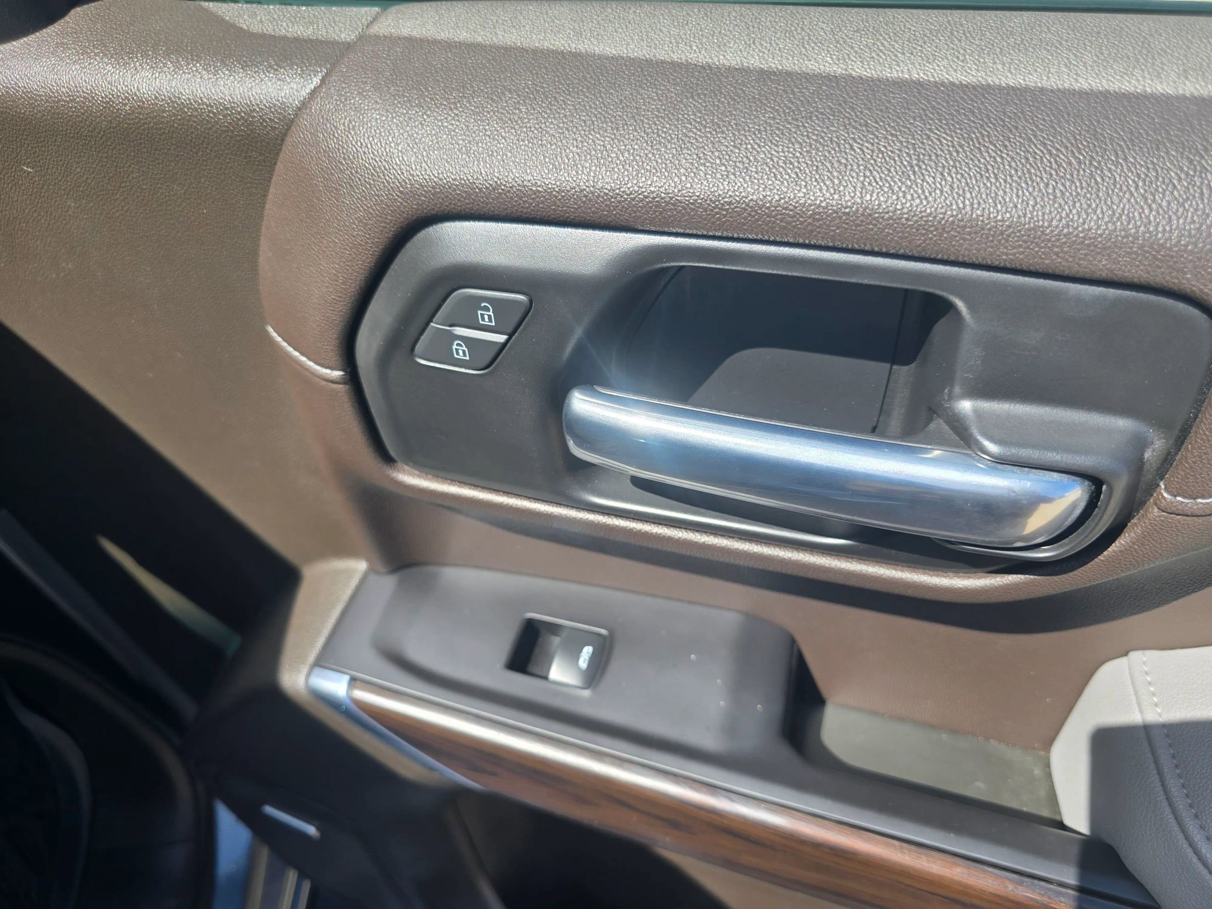 Used 2021 GMC Sierra 1500 SLT image 14