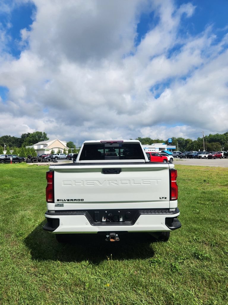 Used 2024 Chevrolet Silverado 2500 LTZ w/ LTZ Plus Package AWD/4WD image 8