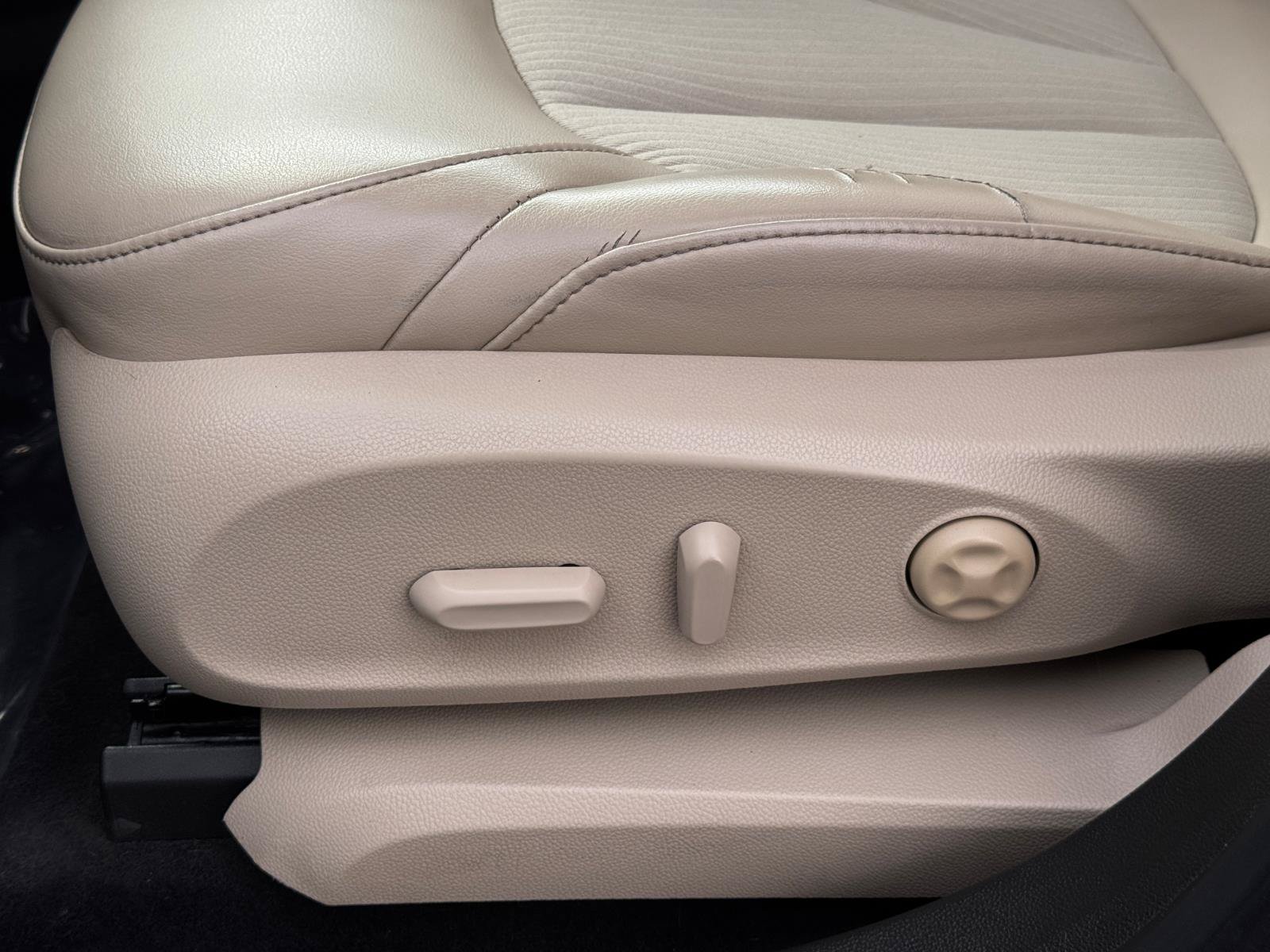 Used 2019 Buick Envision Preferred FWD image 13