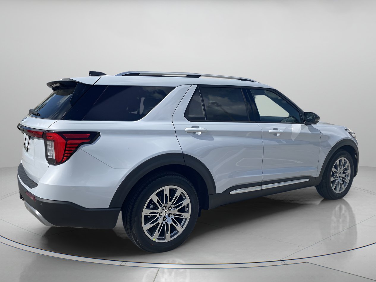 New 2026 Ford Explorer Platinum RWD image 4