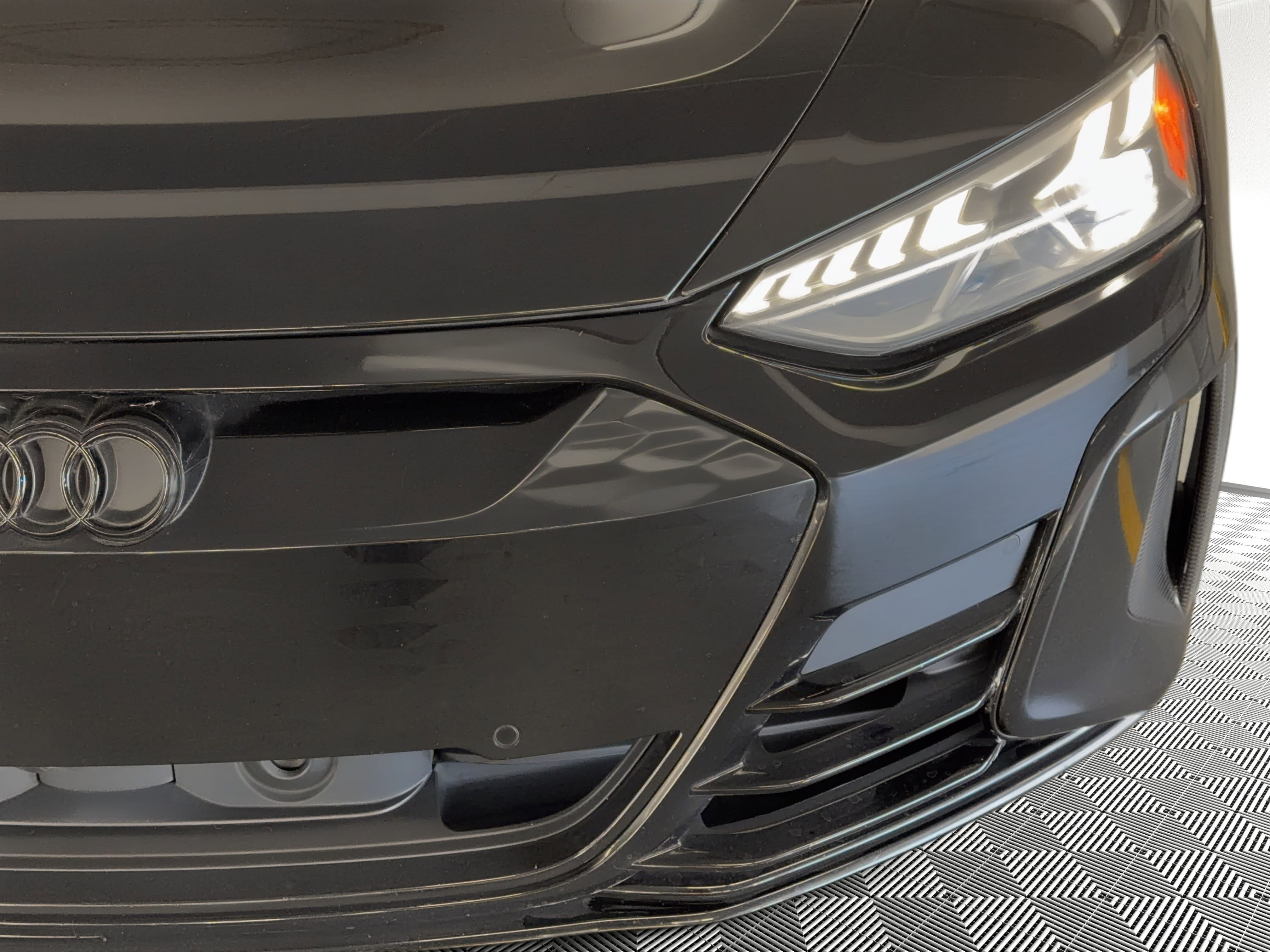 Used 2023 Audi RS e-tron GT w/ Carbon Performance Package image 11