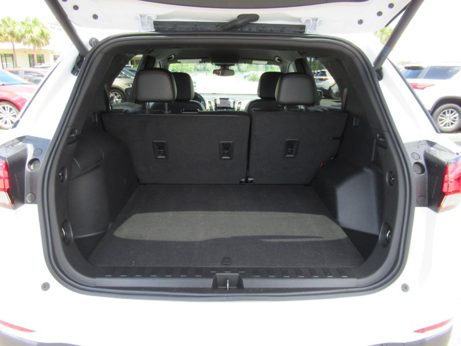 Used 2023 Chevrolet Equinox Premier FWD image 35