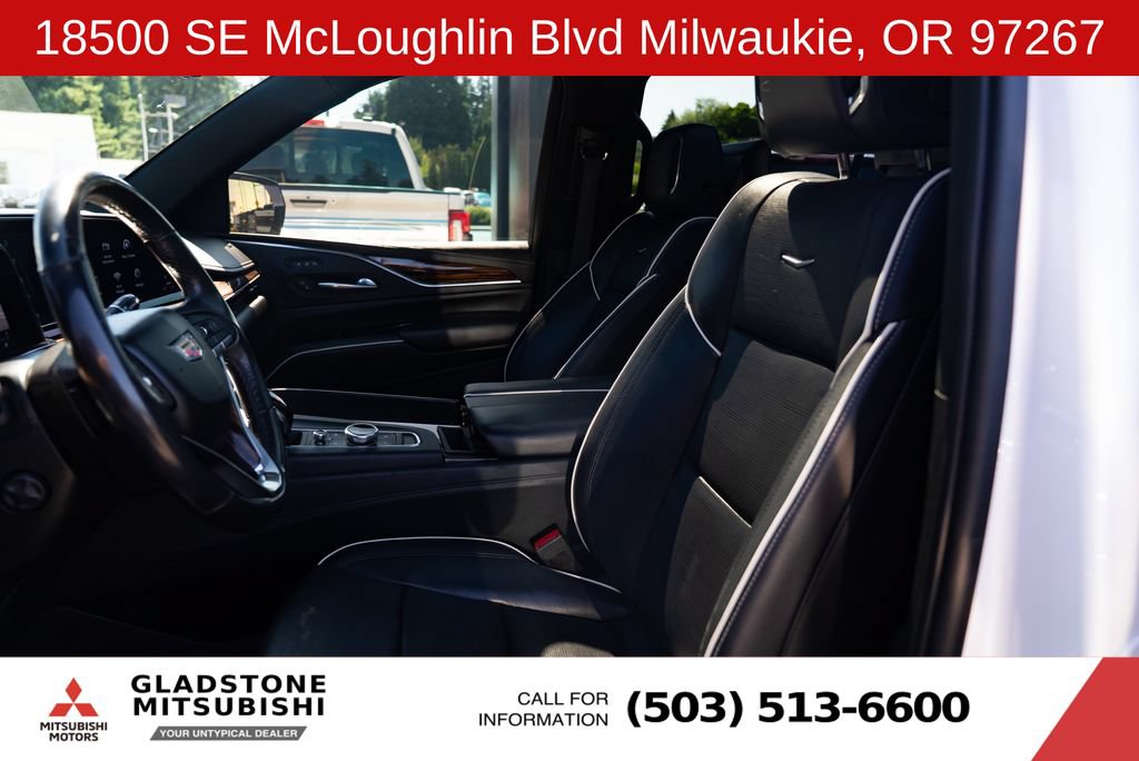 Used 2021 Cadillac Escalade ESV Premium Luxury w/ Performance Package AWD/4WD image 18