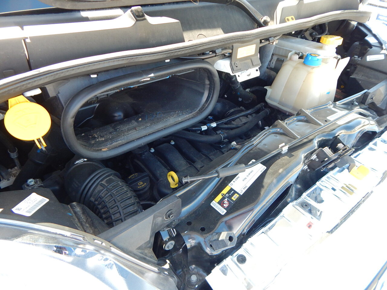 Used 2025 RAM ProMaster 2500 w/ U-Haul Equipment Group FWD image 26