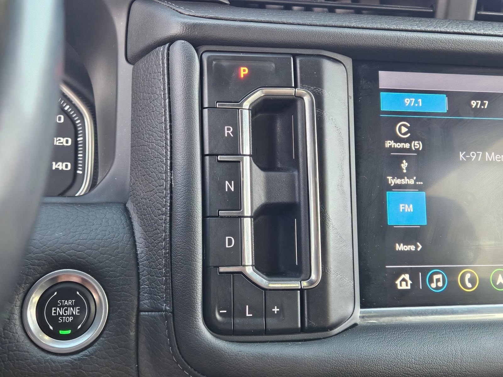 Used 2021 GMC Yukon Denali RWD image 19
