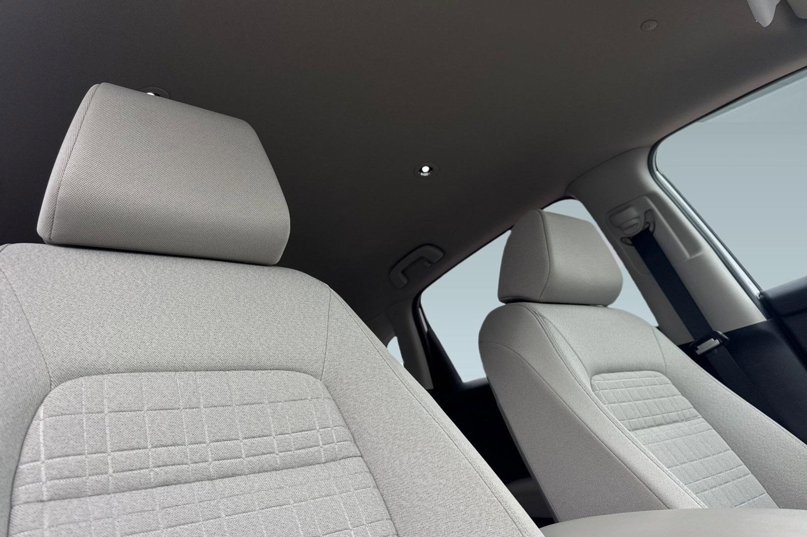 Certified 2025 Honda HR-V LX image 26
