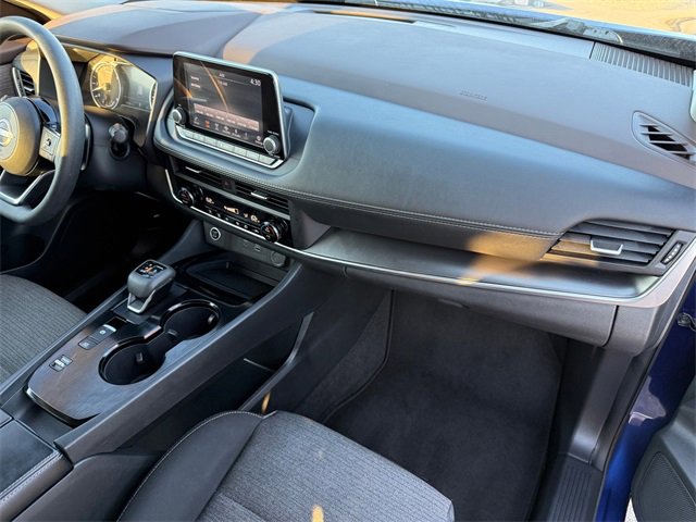 Used 2023 Nissan Rogue SV image 23