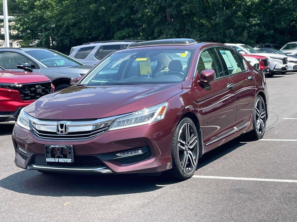 Used 2016 Honda Accord Touring image 3