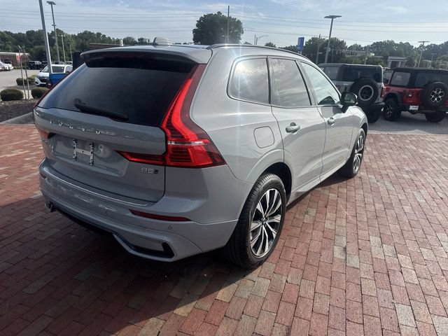 Used 2025 Volvo XC60 B5 Core w/ Protection Package Premier AWD/4WD image 14