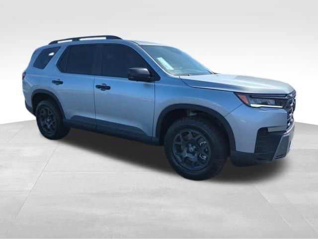 New 2026 Honda Pilot TrailSport image 8