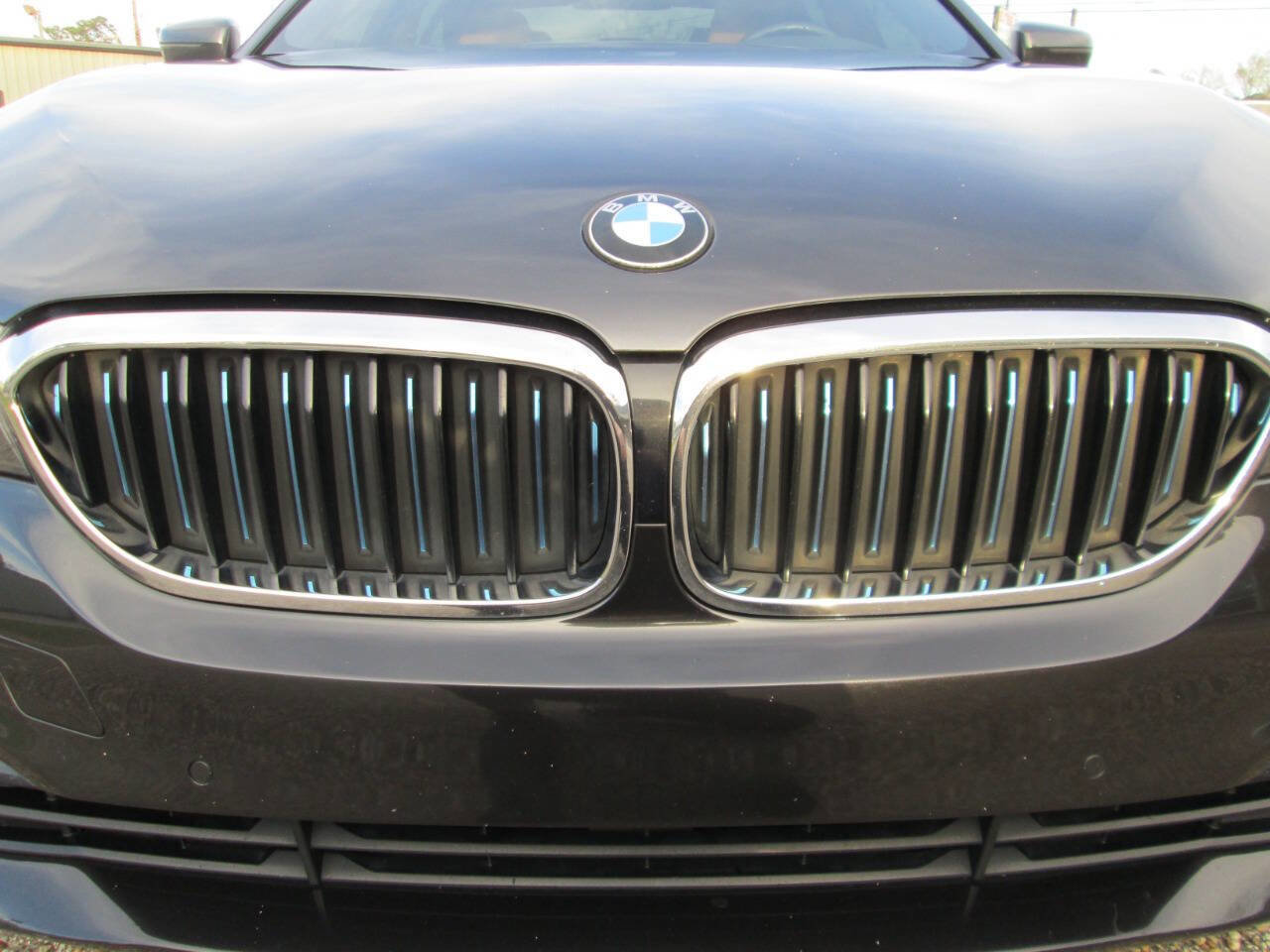 Used 2019 BMW 530e 530e iPerformance 4dr Sedan w/ Convenience Package image 14