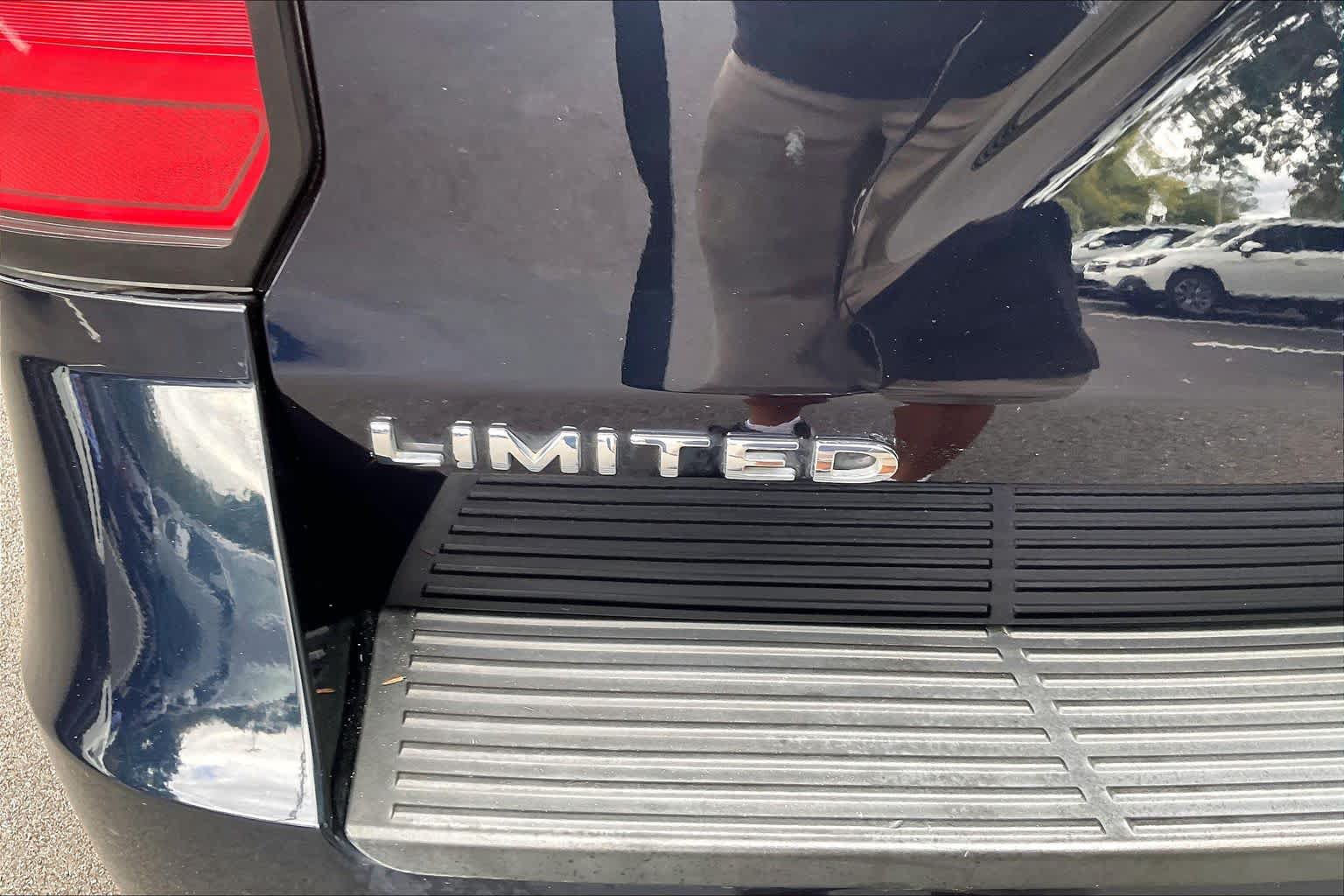 Used 2021 Ford Expedition Limited AWD/4WD image 9