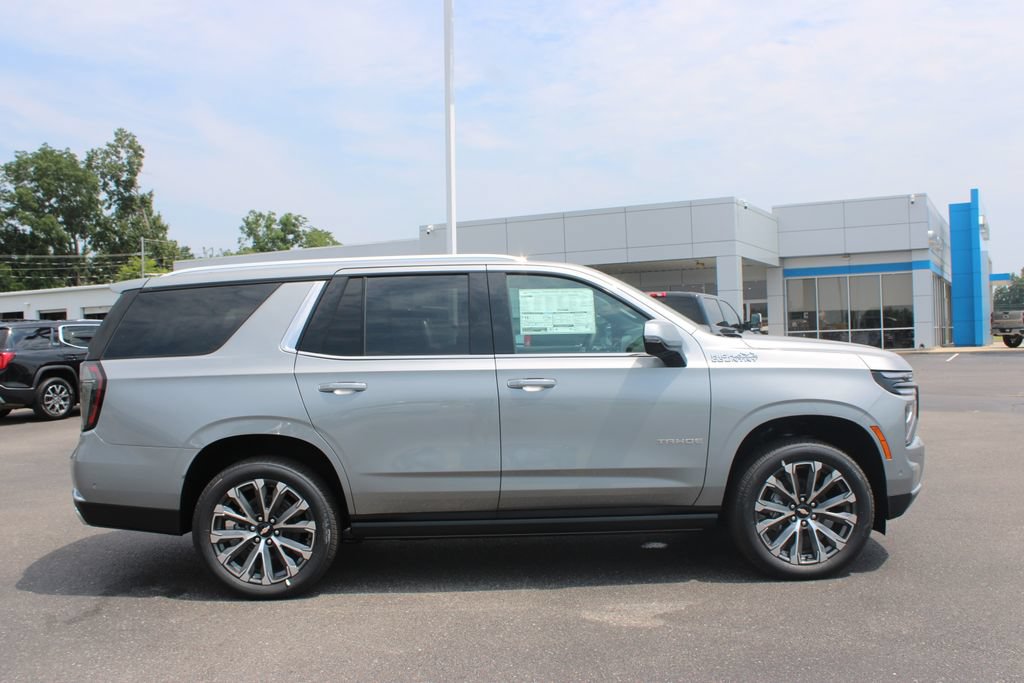 New 2026 Chevrolet Tahoe High Country AWD/4WD image 11
