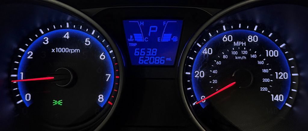 Used 2012 Hyundai Tucson GLS FWD image 16