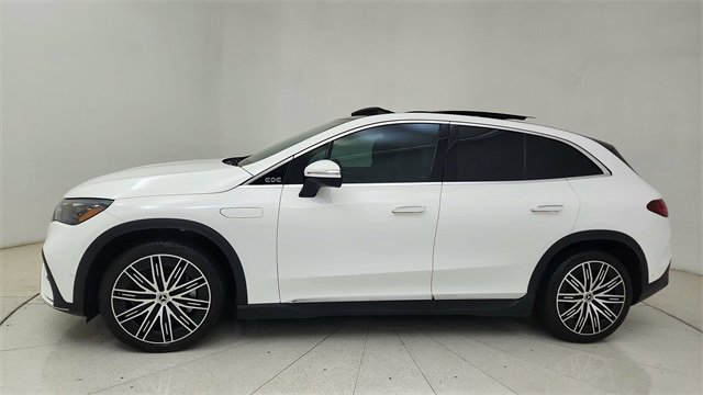 Used 2023 Mercedes-Benz EQE 500 4MATIC SUV w/ Exclusive Trim Package image 3