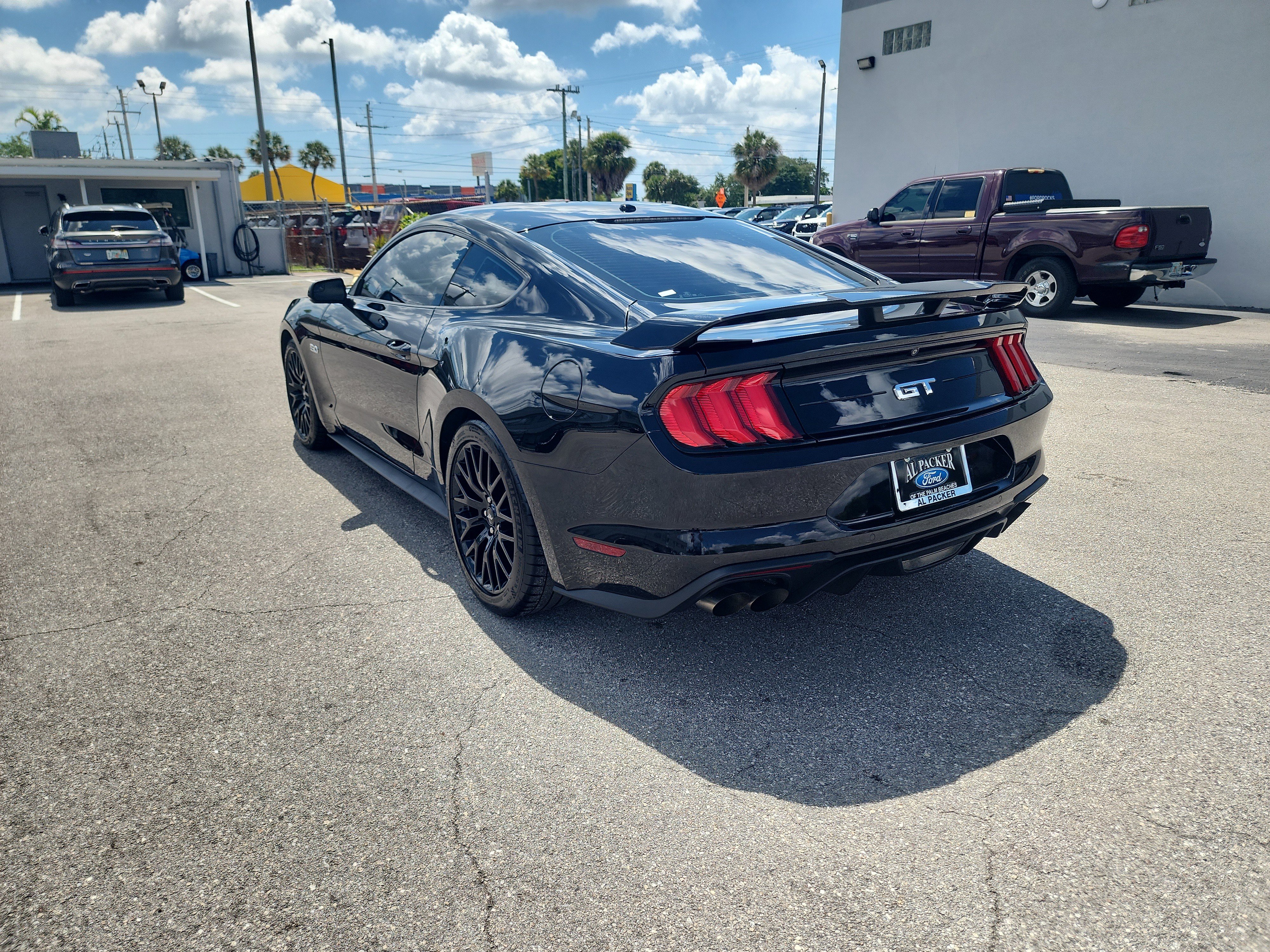 Used 2019 Ford Mustang GT Premium w/ GT Performance Package RWD image 3