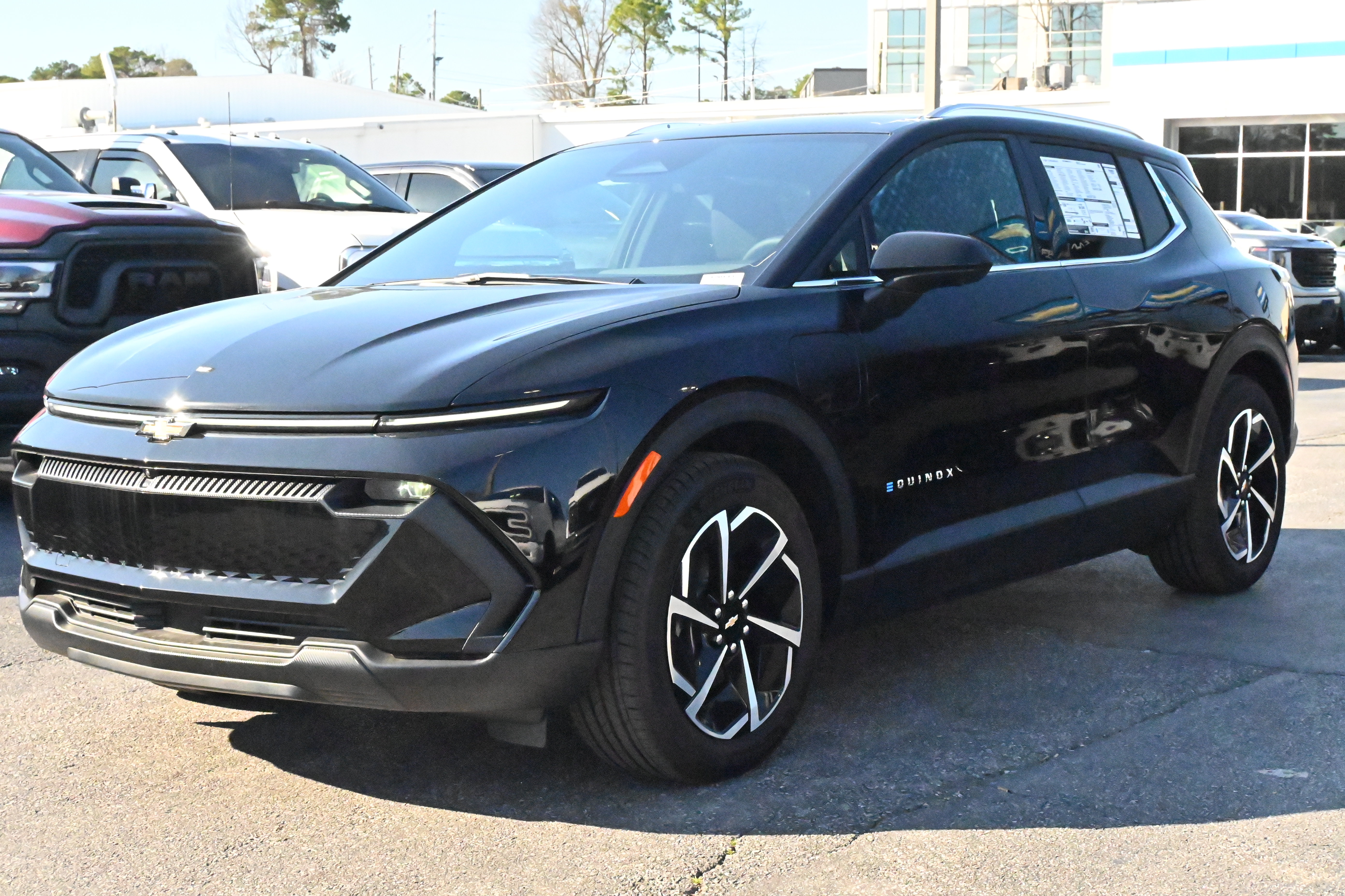 New 2026 Chevrolet Equinox EV LT FWD image 5