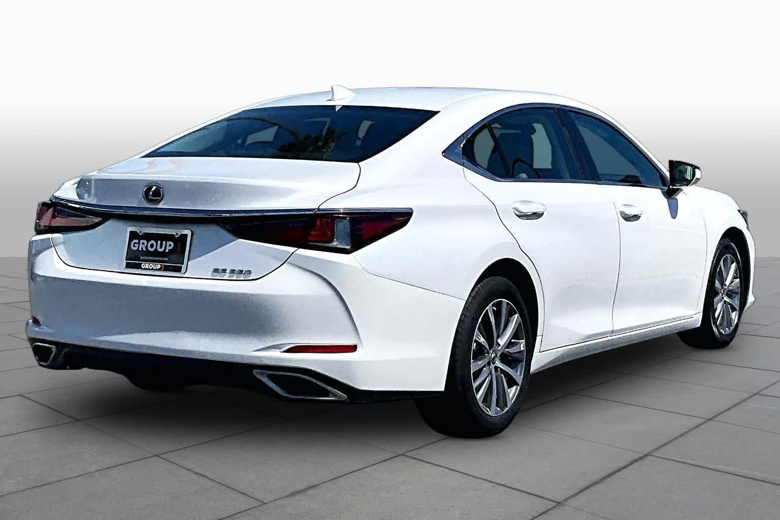 Used 2021 Lexus ES 350 w/ Accessory Package FWD image 13