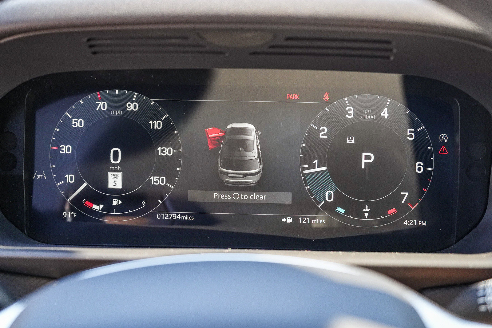 Certified 2025 Land Rover Discovery Dynamic SE AWD/4WD image 20