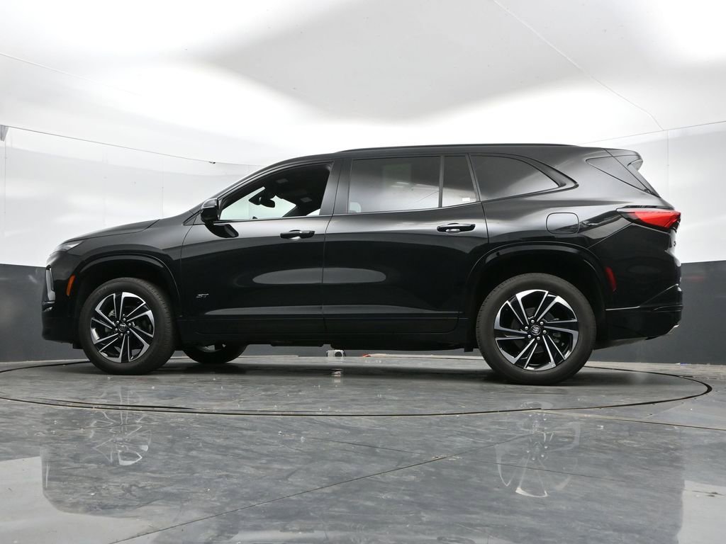 Used 2025 Buick Enclave Sport Touring AWD/4WD image 47