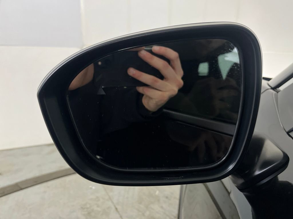 Used 2025 Nissan Kicks SV image 37