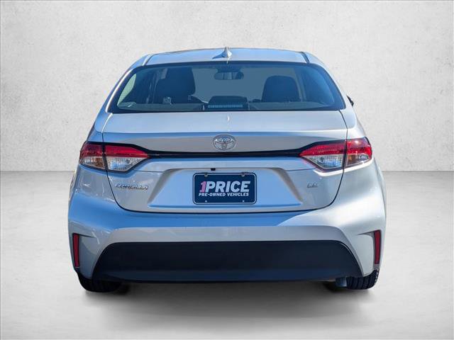 Used 2025 Toyota Corolla LE image 6
