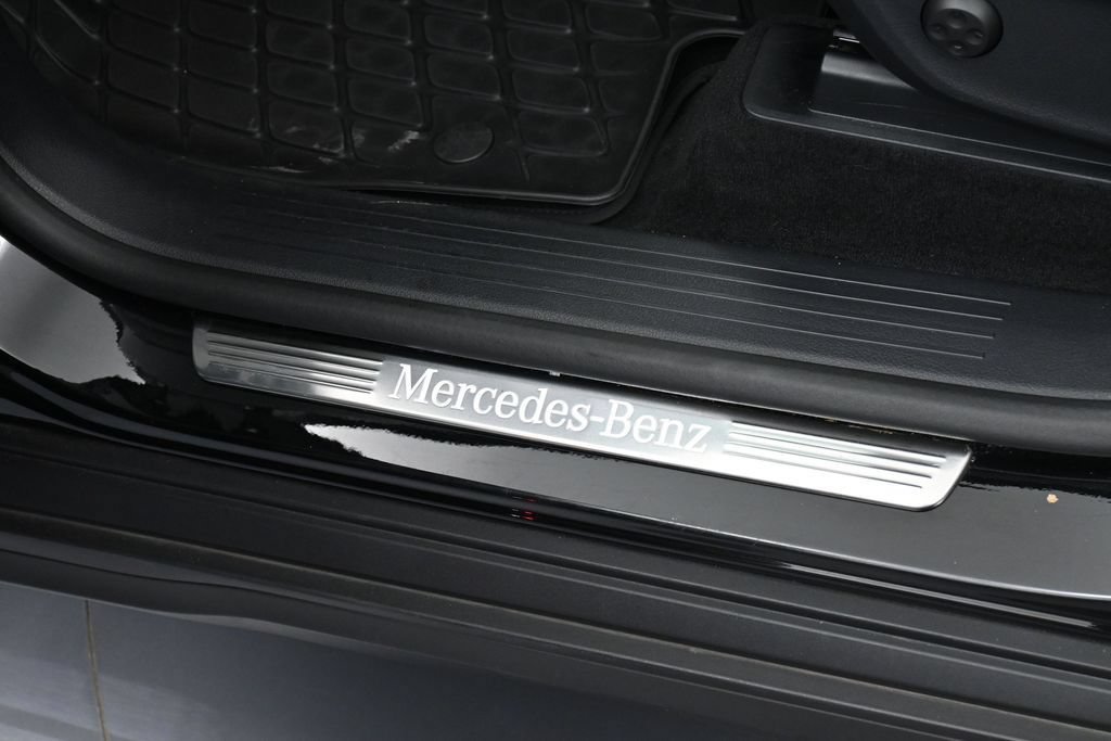 Used 2025 Mercedes-Benz GLS 450 4MATIC image 17
