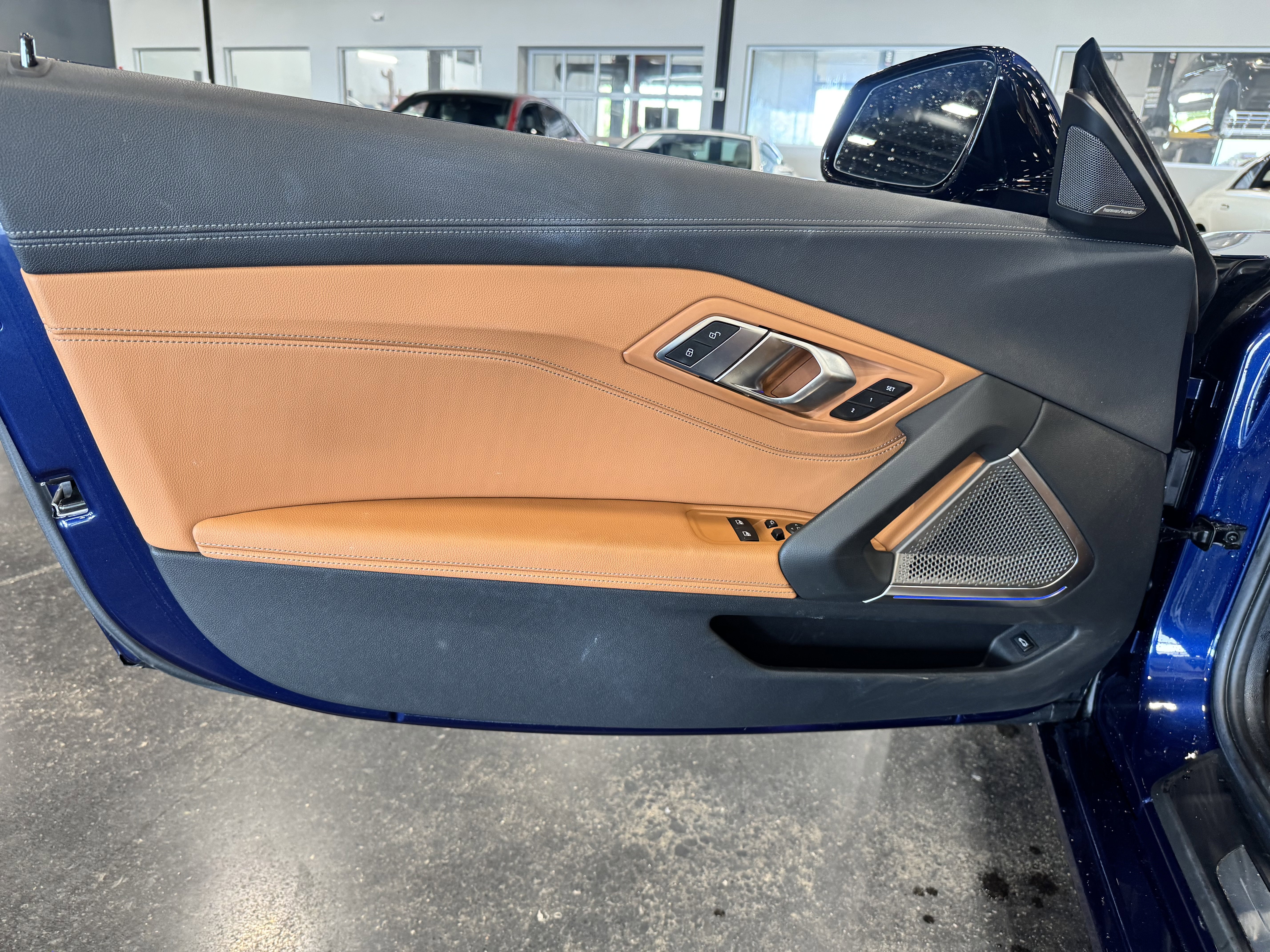 Used 2019 BMW Z4 sDrive30i w/ Convenience Package image 12