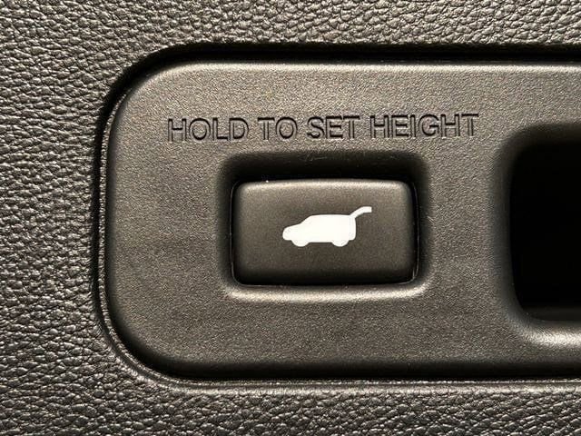 Used 2024 Acura MDX SH-AWD w/ Technology Package image 29
