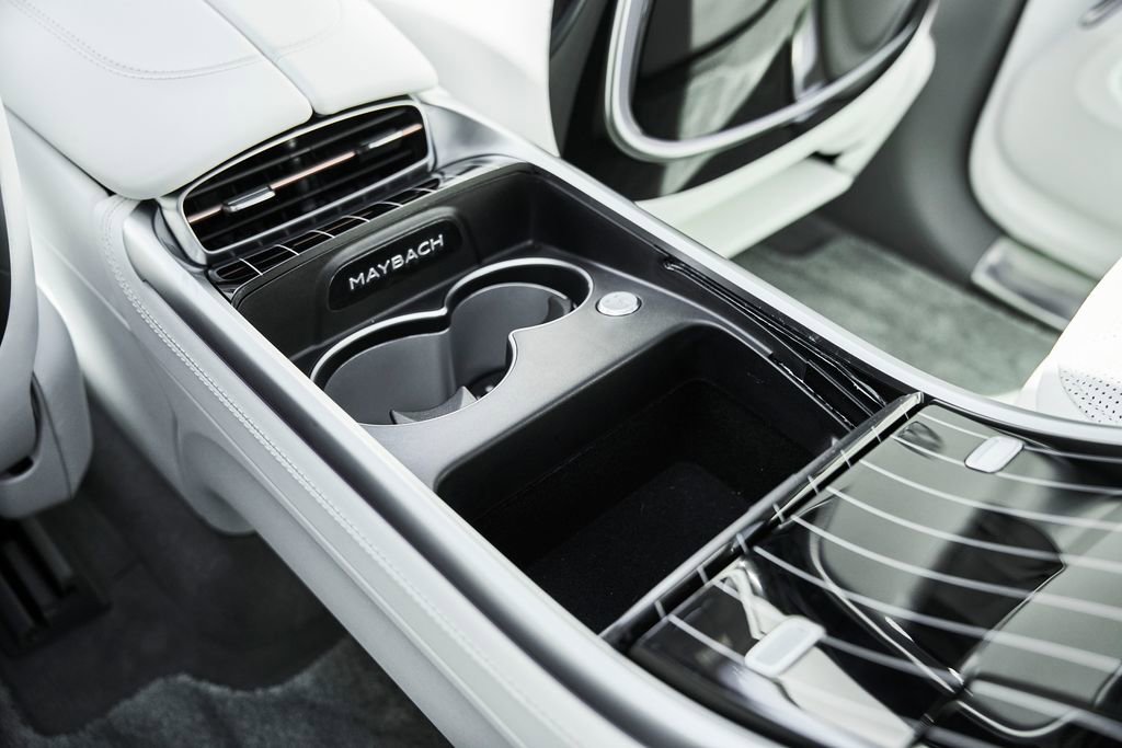 Used 2024 Mercedes-Benz Maybach EQS 680 4MATIC image 64