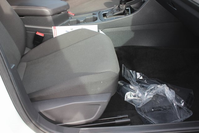 Used 2019 Volkswagen Jetta S w/ Driver Assistance Package image 28