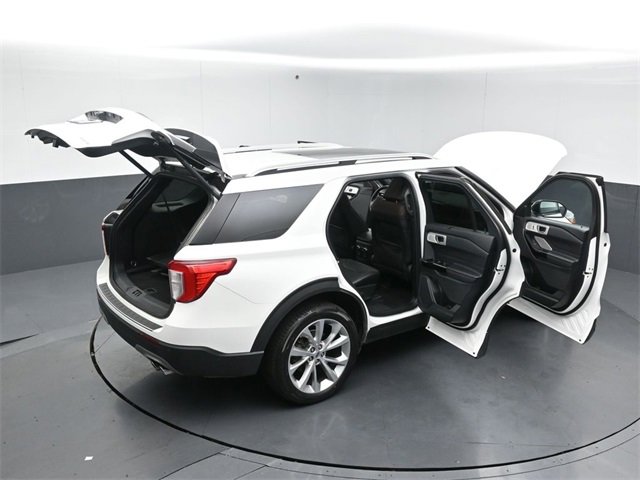Certified 2022 Ford Explorer Platinum w/ Equipment Group 601A image 59