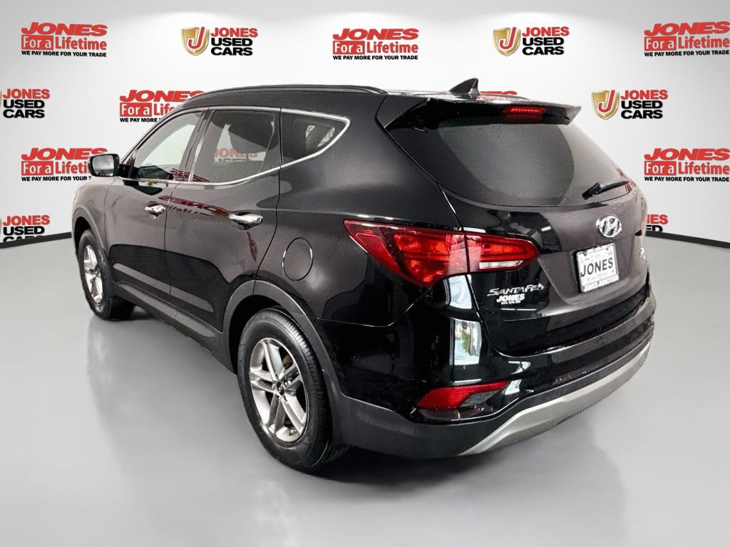 Used 2017 Hyundai Santa Fe Sport FWD image 2